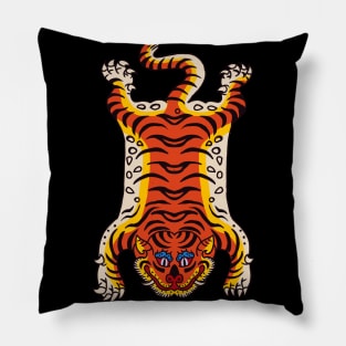 tiger rug Pillow