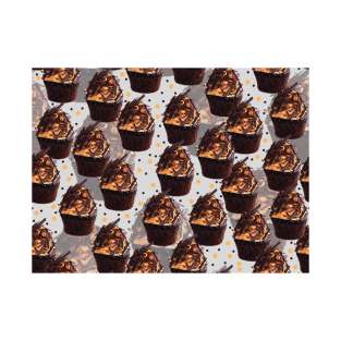 Chocolate Cupcakes with Tall Frosting Tower Decoration Pattern T-Shirt