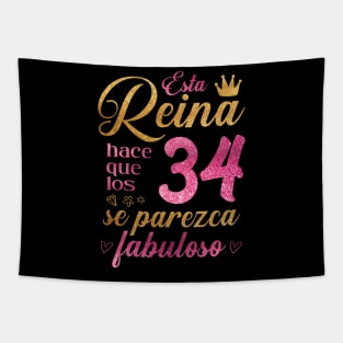 Esta Reina hace que los 34 se parezca fabuloso Tapestry