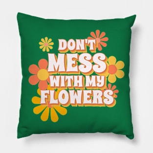 retro flower design Pillow