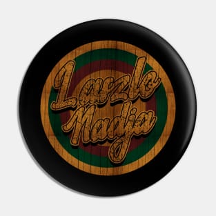 Circle Retro Laszlo Nadja Pin