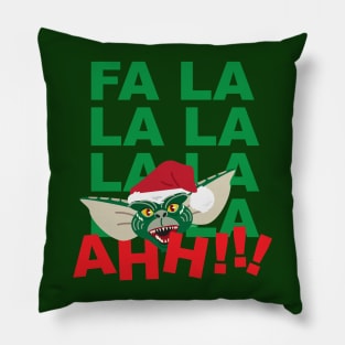 Fa la la la la..AHHH!!!!! Pillow