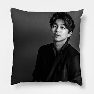 Gong Yoo - V17 Pillow