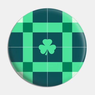 St patricks irish plaid, shamrock pattern green background Pin