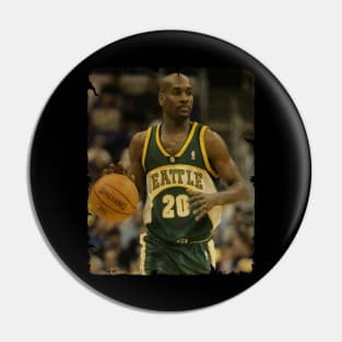 Gary Payton - Vintage Design Of Basketball Pin