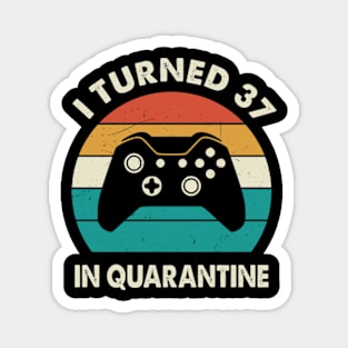 I Turned 37 In Quarantine - Sunset Retro Vintage 1983 37th Birthday Gift Magnet