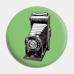 Vintage camera Pin