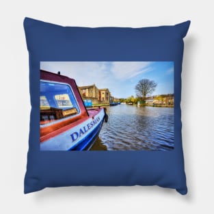 Skipton, Leeds & Liverpool Canal, Barge Pillow