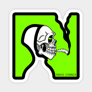 Smokey skull Magnet