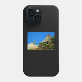 Villa avec un toit en chaume au Mexique Phone Case