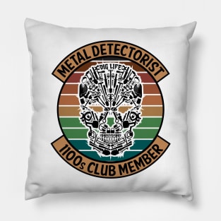 Metal Detectorist - 1100s Club Member Pillow