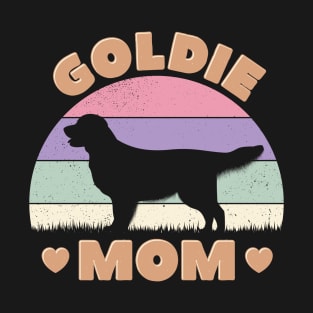 Cute Goldie Mom Golden Retriever Mama T-Shirt