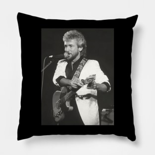 Whitley Pillow