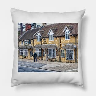 The Horse and Hound inn, Broadway, Cotswolds Pillow