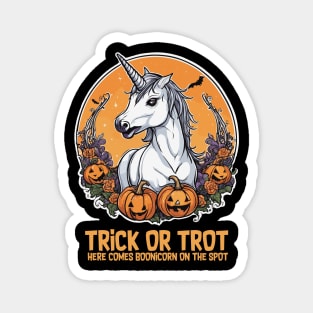 trick or treat unicorn Magnet