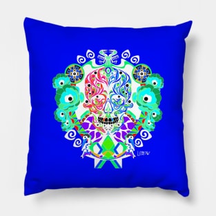 crown of life in yggdrasil tree ecopop Pillow