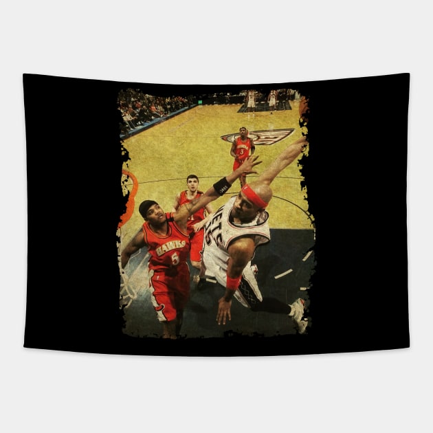 Vince Carter Gets Up in A Game vs The Atlanta Hawks Tapestry by Omeshshopart