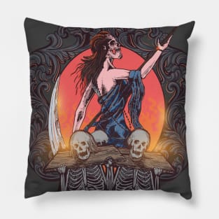 666 death queen Pillow