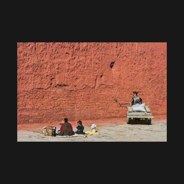 Picnic. Gyantse, Tibet. by bulljup