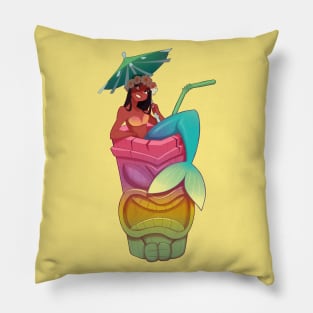 tiki drink Pillow