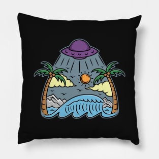 Alien comes to the summer Pillow