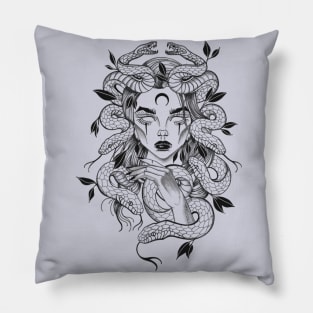 Medusa Pillow