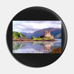 Eilean Donan Castle , the Highlands , Scotland Pin