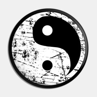 Yin Yang_for darks Pin