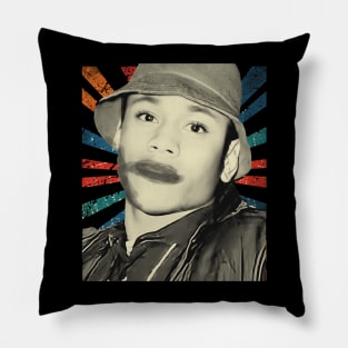 Vintage - LL Cool J is a legendary American rapper - tshirt Pillow