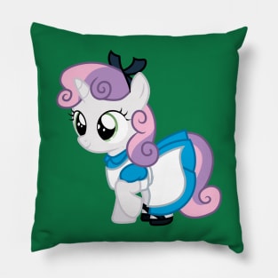 Sweetie Belle as Alice Pillow