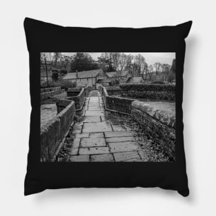 Stone bridge over the River Wye, Bakewell Pillow