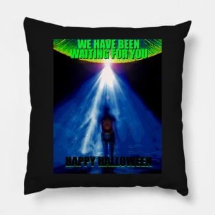 Custom Halloween card Alien obduction Pillow