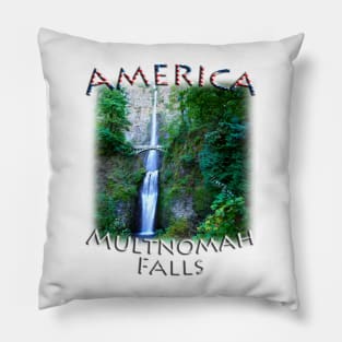 America - Oregon - Multnomah Falls Pillow