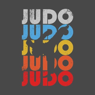 Judo retro. Martial arts fighter funny. Perfect present for mom mother dad father friend him or her T-Shirt