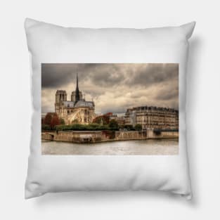 Facing Notre-Dame From Pont De La Tournelle - 2 © Pillow