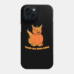 Halloween Mainecoon: Treats now, tricks later! Phone Case