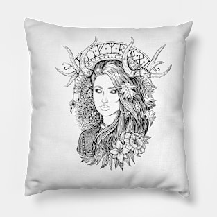 Women shaman Pillow