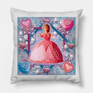 Queen of Cakes Pillow