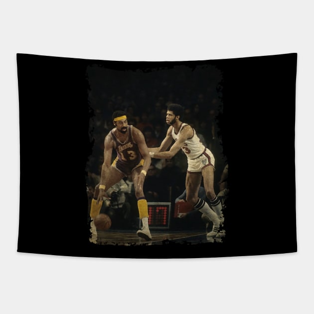 Kareem Abdul Jabbar vs Wilt Chamberlain, 1970 Tapestry by Omeshshopart