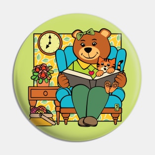 Maw Bear Reading to Cat Pin