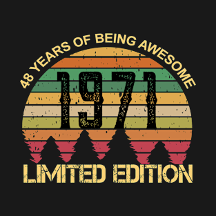 48 Years Of Being Awesome Limited Edition 48th Birthday Gift T-Shirt