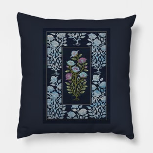 Rose garden (indigo) Pillow