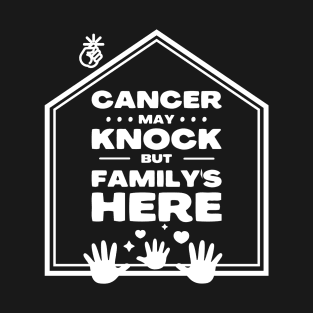 Lung cancer awareness white ribbon Cancer may knock but family's here T-Shirt