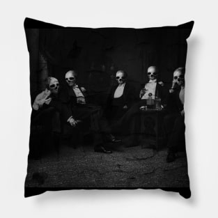 COMMON OF THE OTHERS Pillow