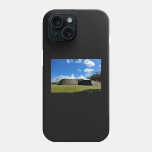 Site archéologique de Patzcuaro Phone Case