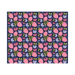 Cute Blueberry and Strawberry Heart Pattern T-Shirt