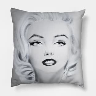 Diva Marilyn M Pillow