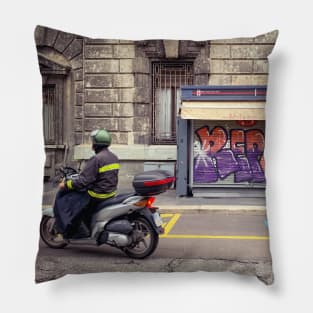 Milano Street Art Graffiti City Italian Architecture Pillow