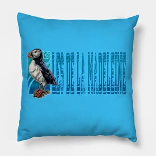 iles de la madeleine maquareux Pillow