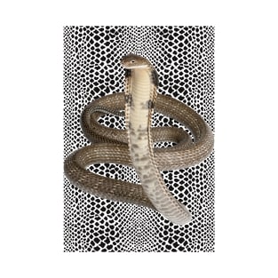 COBRA SNAKE ON SNAKESKIN, SNAKE LOVERS T-Shirt